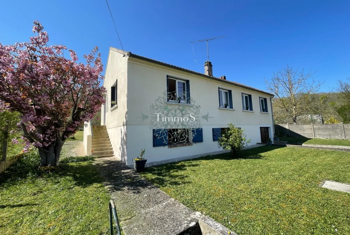 Achat maison indépendante de 129 m² à Mouy avec jardin et garage 