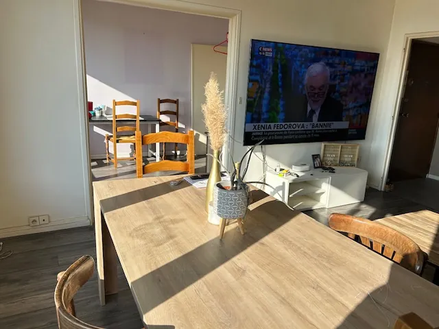 Appartement lumineux avec balcon, cave et garage à Rantigny 