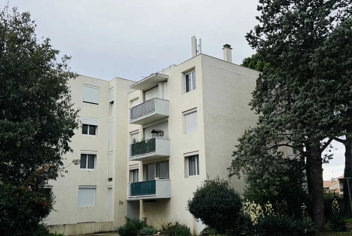 Appartement de 70m² Type 3 à Lunel - Investissement Rentable 
