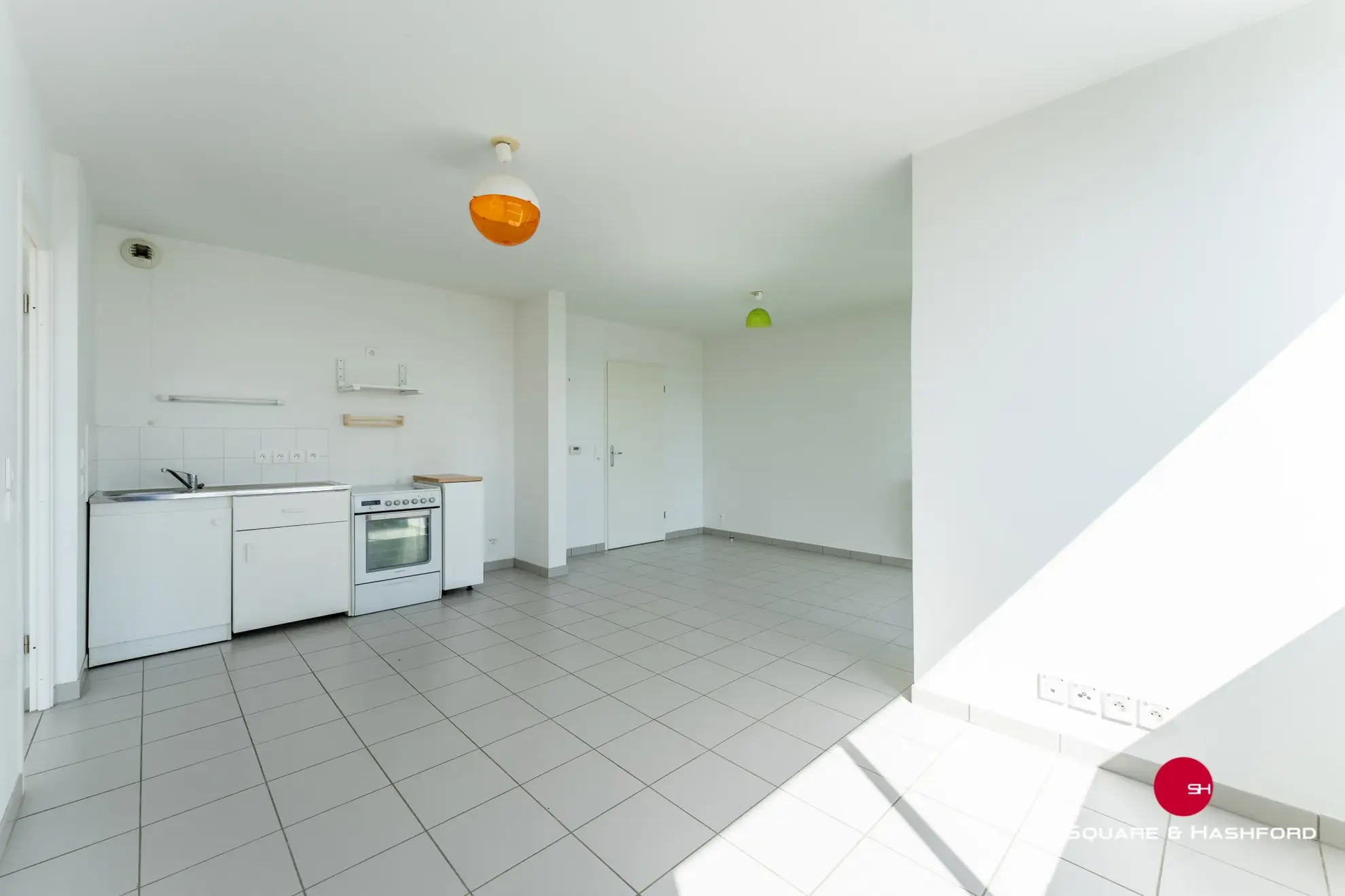 Appartement 2 pièces lumineux avec balcon et parking à Bordeaux 