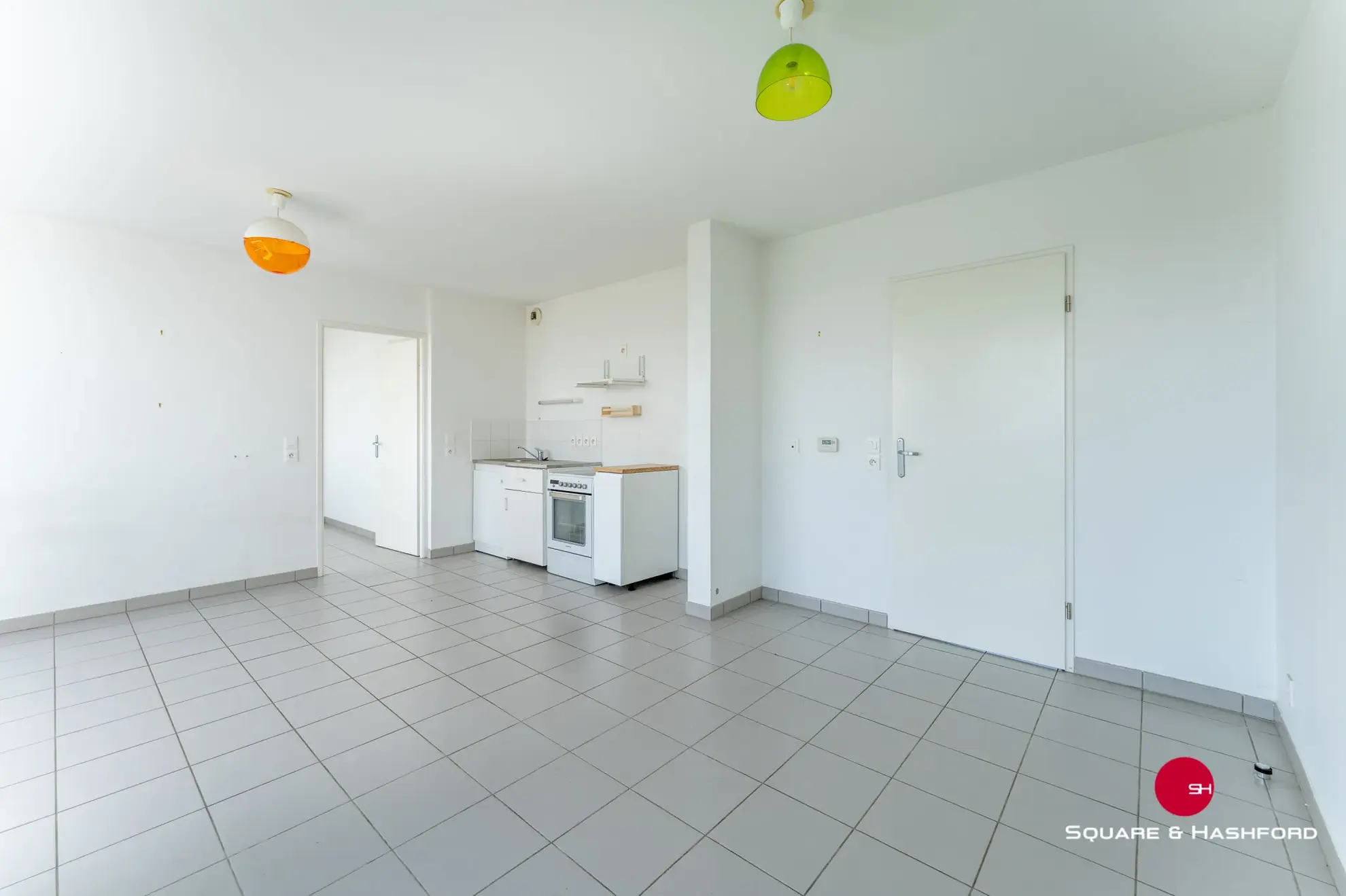 Appartement 2 pièces lumineux avec balcon et parking à Bordeaux 