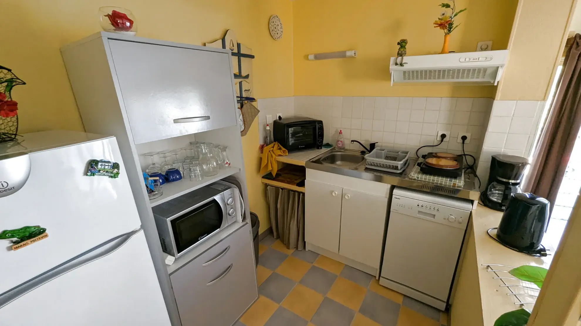 Maison de pêcheur meublée avec vue sur la Sèvre à Magne - Investissement ou résidence secondaire idéale 
