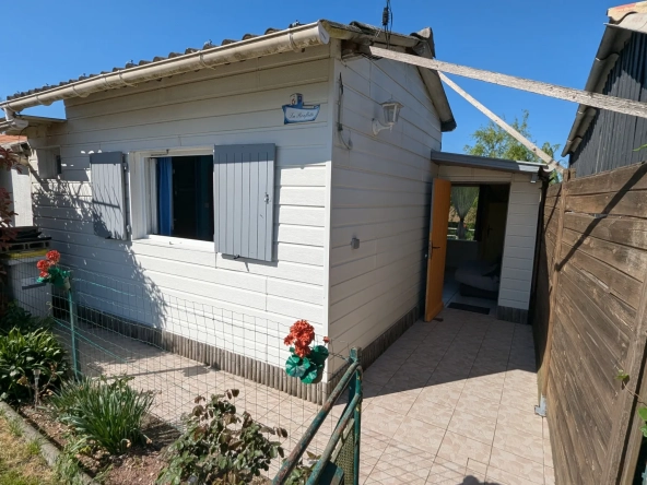 Maison de pêcheur meublée avec vue sur la Sèvre à Magne – Idéal nature