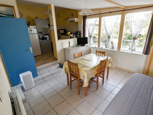 Maison de pêcheur meublée avec vue sur la Sèvre à Magne – Idéal nature 