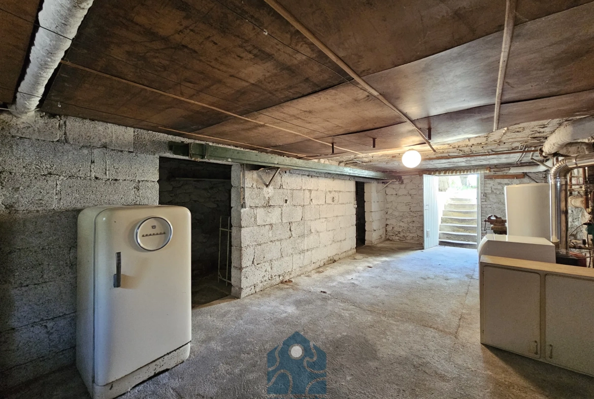 Maison 4 pièces avec garage, sous-sol et jardin à Riom 