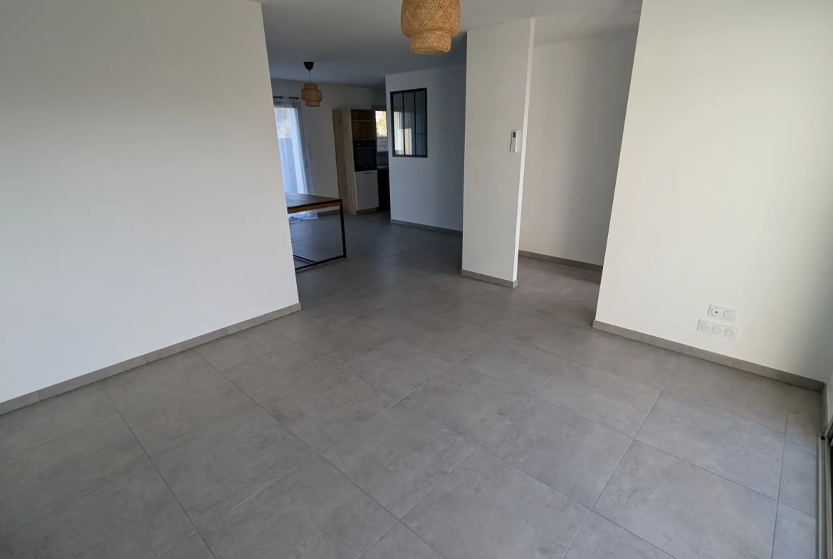 Maison neuve de plain-pied à Magne - 3 chambres avec garage et vue nature 