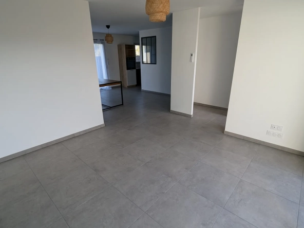 Maison neuve de plain-pied à Magne - 3 chambres avec garage et vue nature 