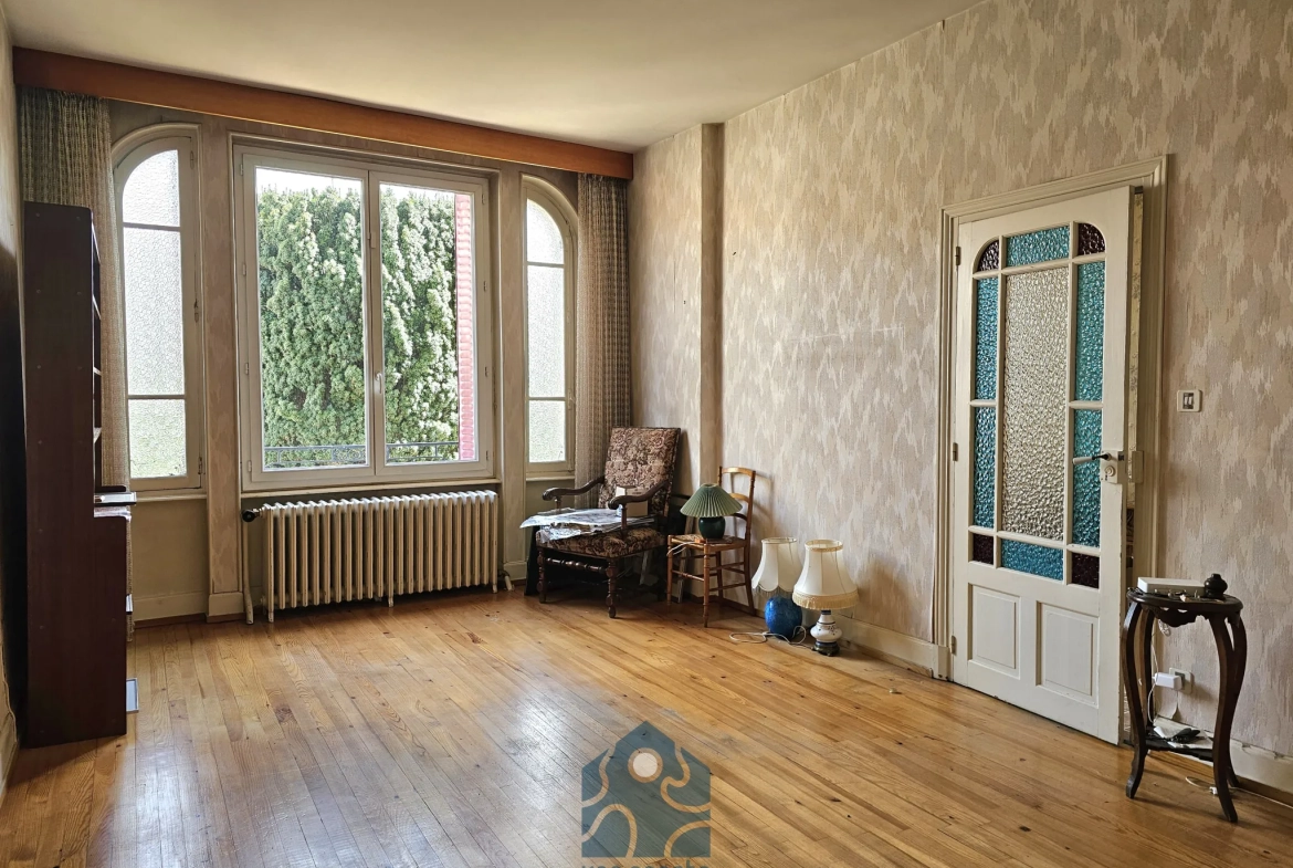 Maison 4 pièces avec garage, sous-sol et jardin à Riom 