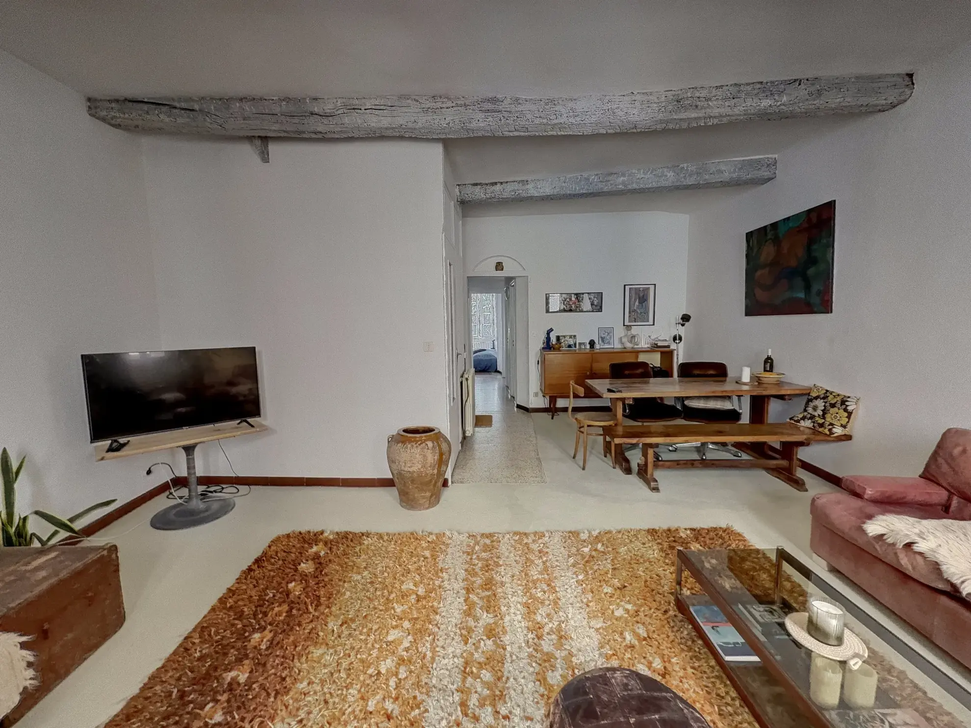 Maison de village à Céret avec garage, terrasse et potentiel de rénovation 
