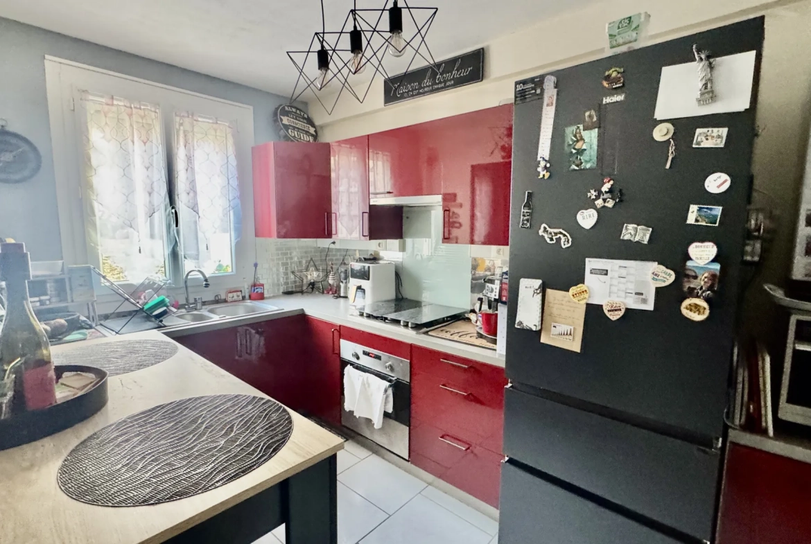 Belle maison de 100 m² avec jardin à Mantes la Ville – Proche A13 et écoles 