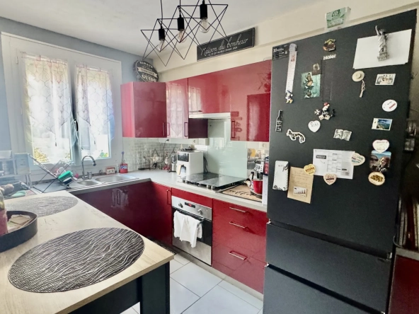 Belle maison de 100 m² avec jardin à Mantes la Ville – Proche A13 et écoles 