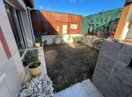 Maison à vendre à Feurs de 82m² avec 3 chambres, garage et piscine à prix abordable 