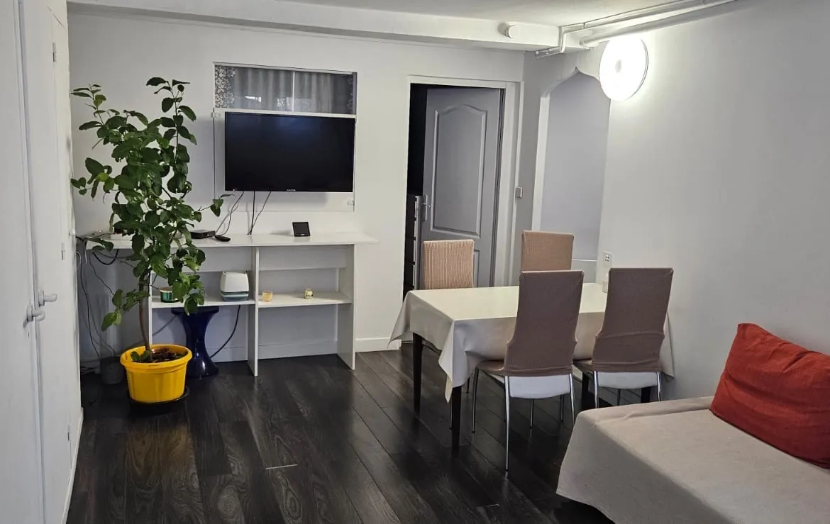 Appartements T2 à rénover de 41 m² à Les Pavillons-sous-bois 