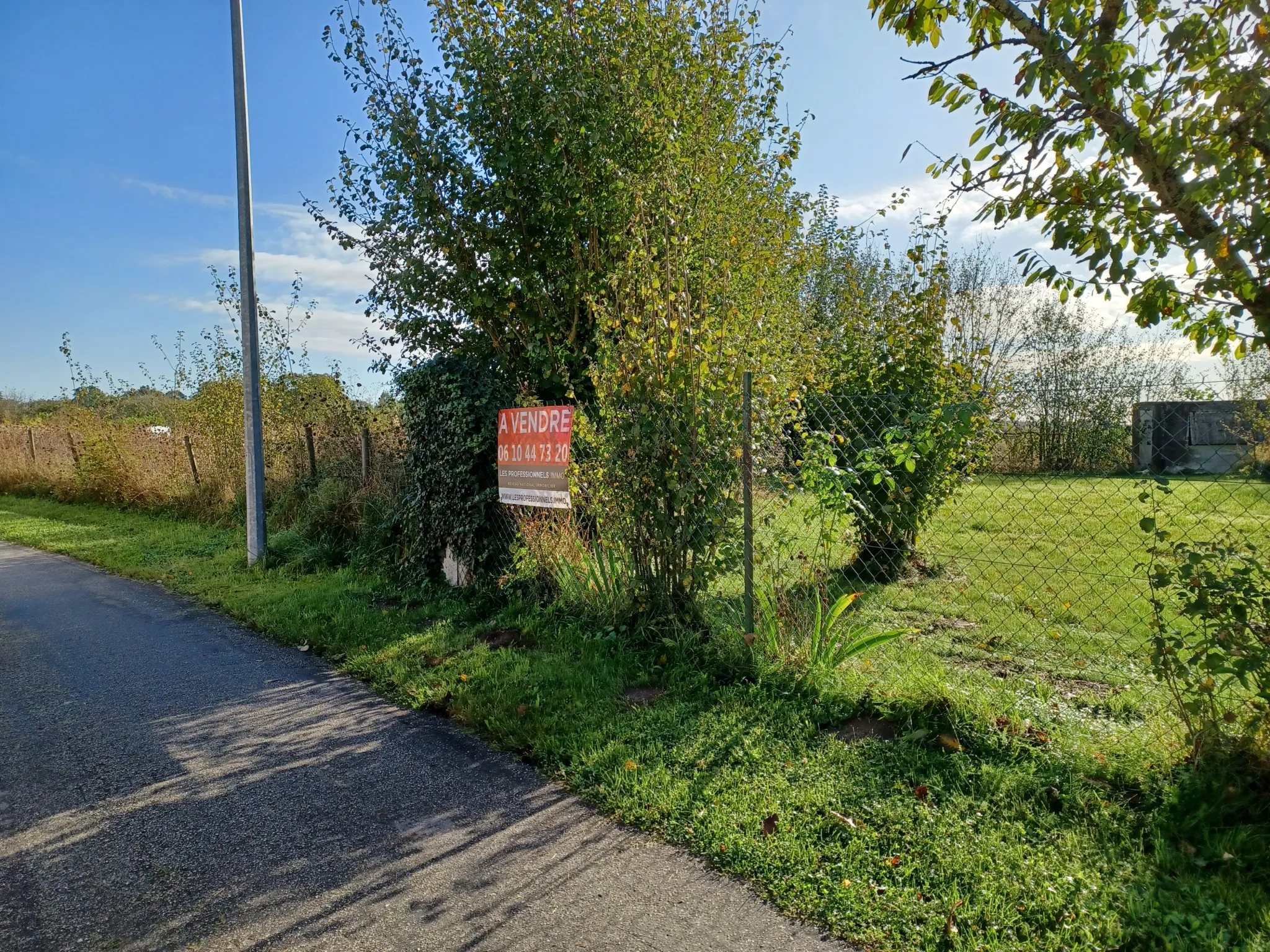 Terrain à bâtir de 582 m² à Egreville, proche Némours, environment calme, vue champêtre 