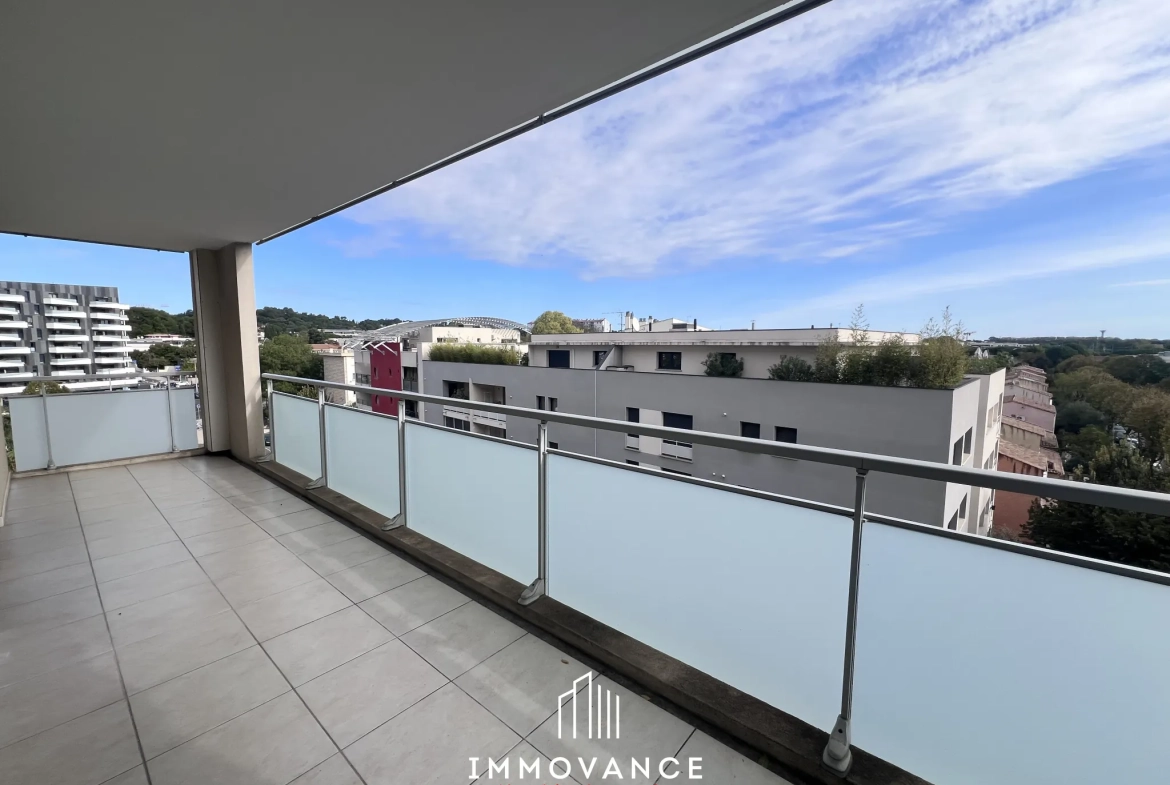 Appartement T3 avec terrasse et parking à Castelnau-le-Lez 