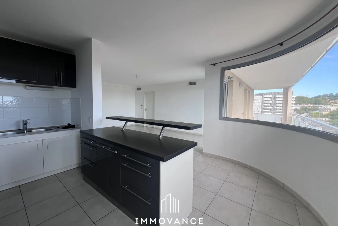 Appartement T3 avec terrasse et parking à Castelnau-le-Lez 