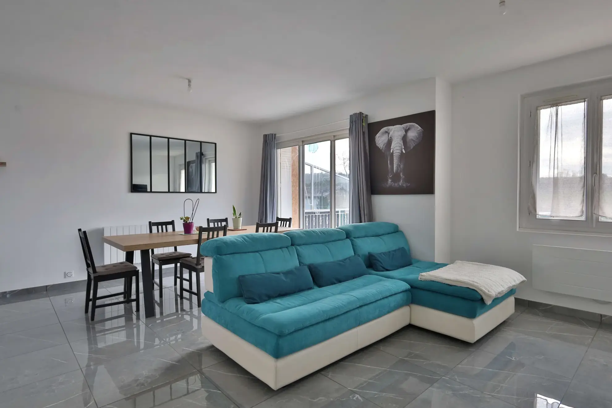 Maison T3 à vendre à Saint-Just-Chaleyssin avec grand terrain et sous-sol complet 