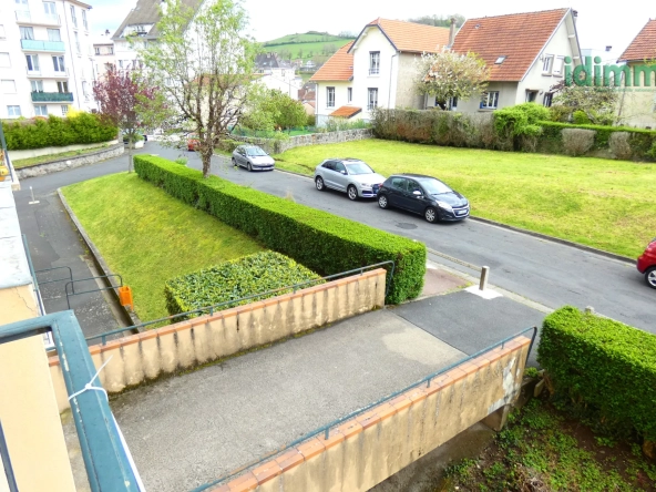 Appartement T3 lumineux avec garage et balcon à Aurillac secteur Saint Joseph