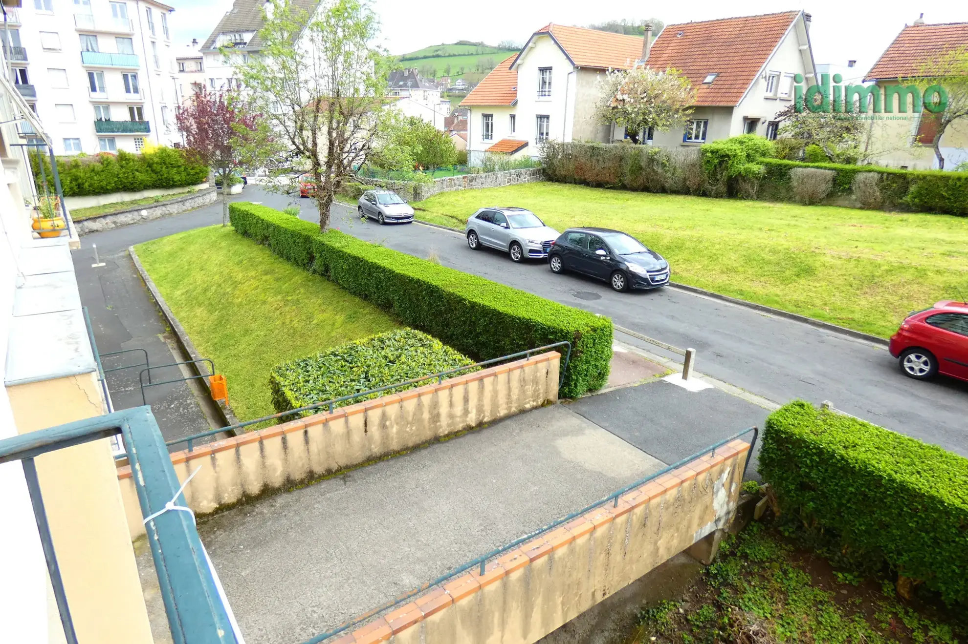 Appartement T3 lumineux avec garage et balcon à Aurillac secteur Saint Joseph 