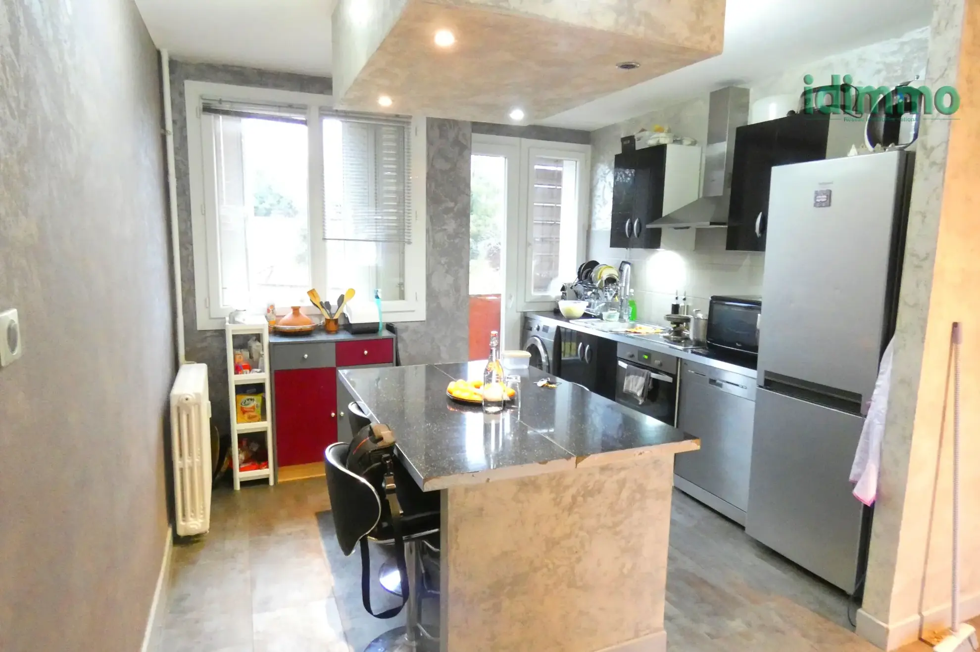 Appartement T3 lumineux avec garage et balcon à Aurillac secteur Saint Joseph 