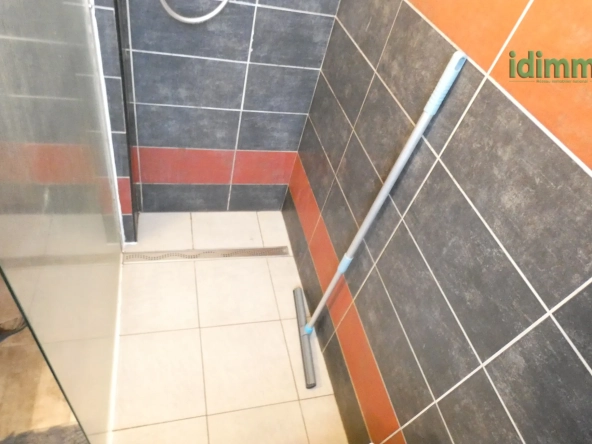 Appartement T3 lumineux avec garage et balcon à Aurillac secteur Saint Joseph 