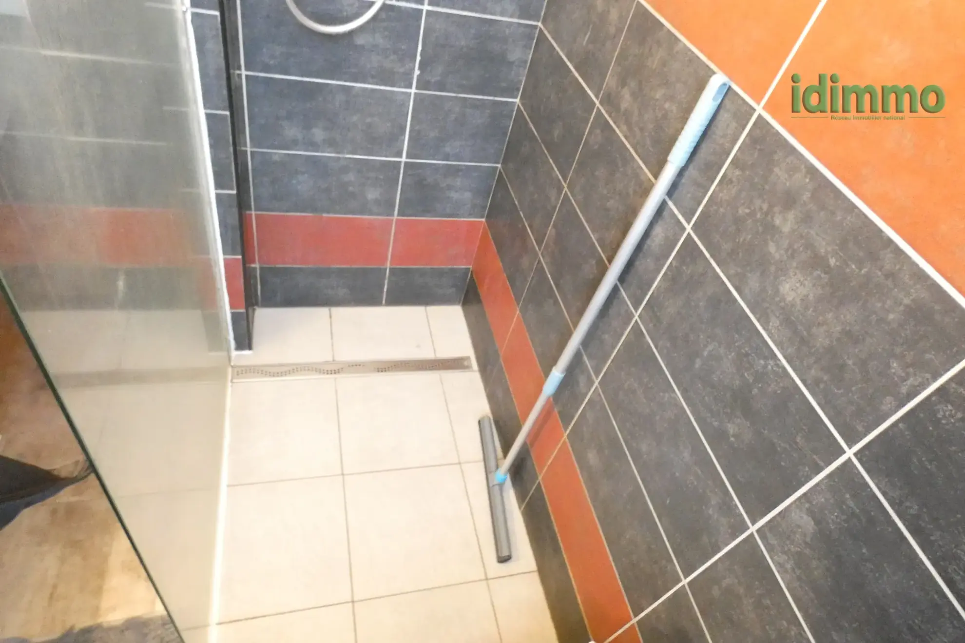 Appartement T3 lumineux avec garage et balcon à Aurillac secteur Saint Joseph 