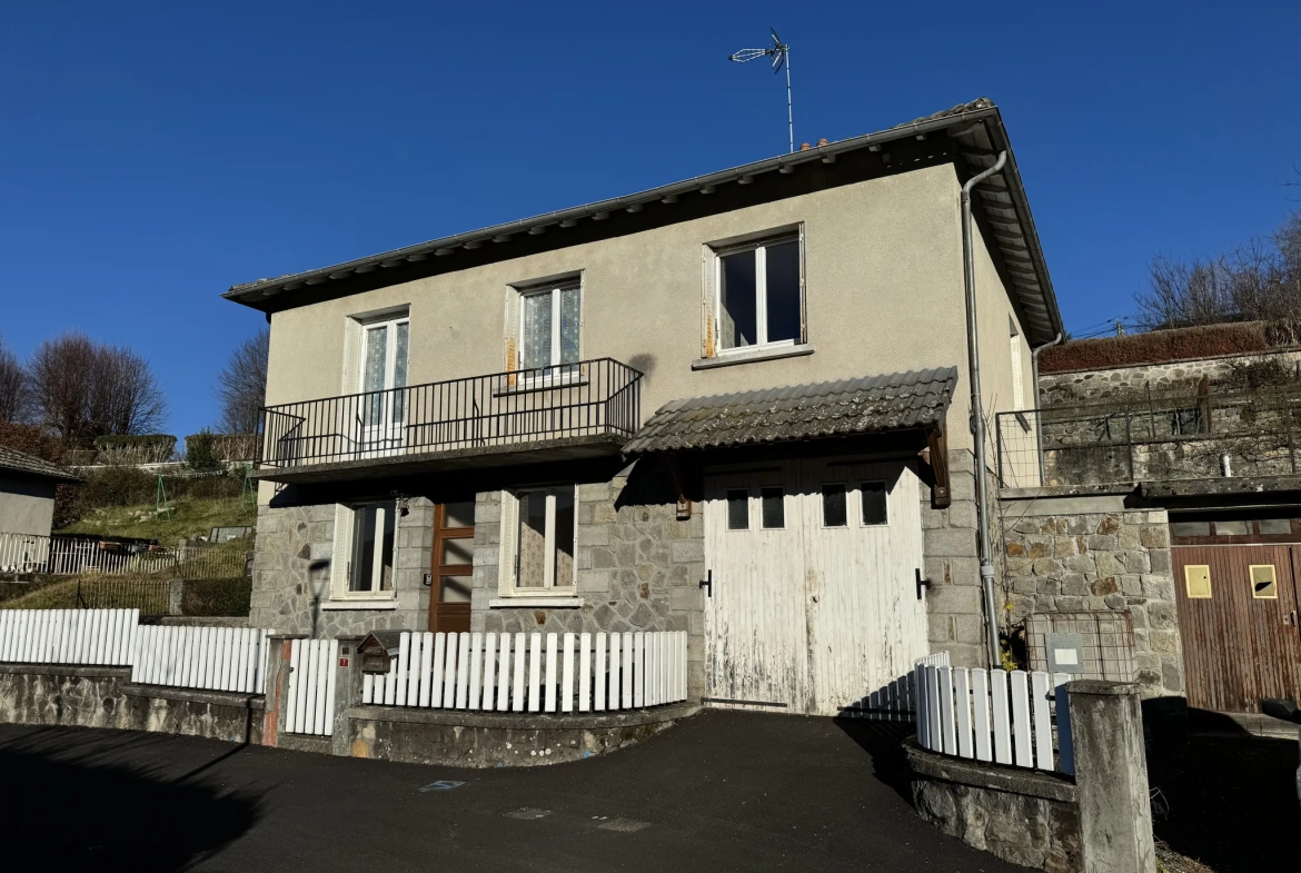 Achat maison à Marmanhac - 127 m² avec véranda, terrasse sud 