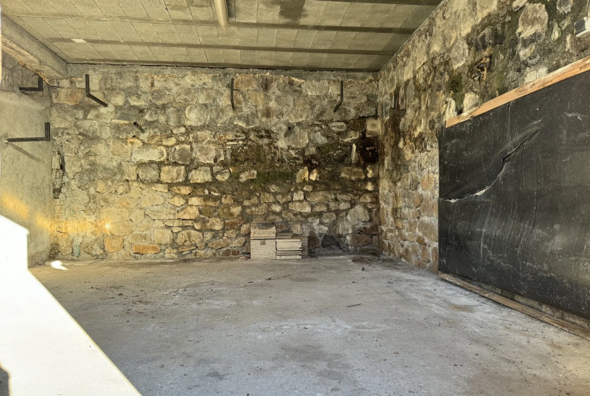 Achat maison à Marmanhac - 127 m² avec véranda, terrasse sud 