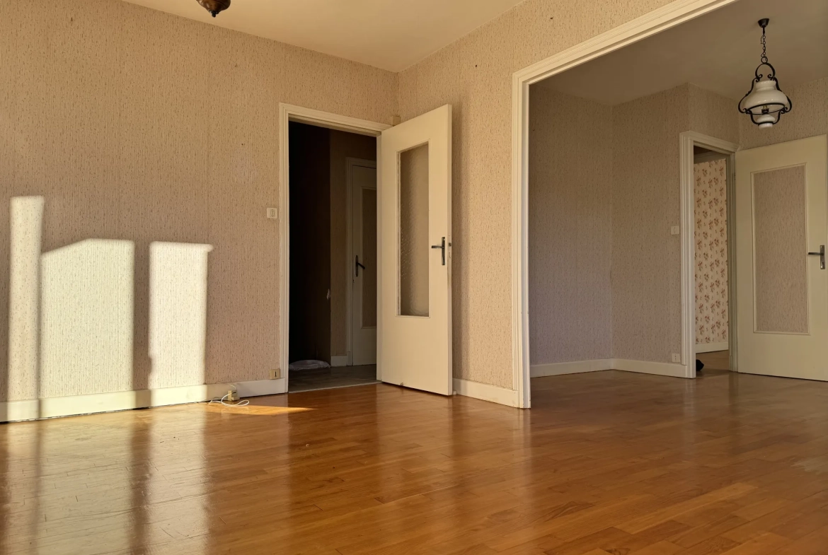 Achat maison à Marmanhac - 127 m² avec véranda, terrasse sud 