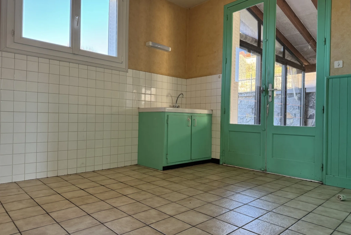 Achat maison à Marmanhac - 127 m² avec véranda, terrasse sud 