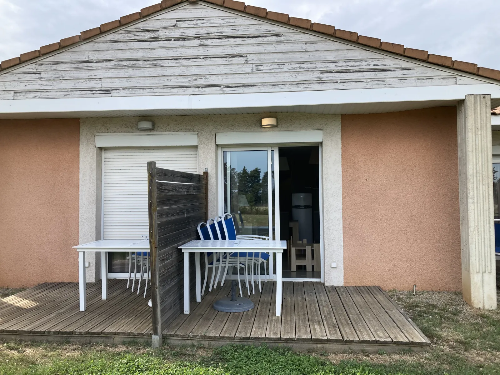 Studio meublé avec terrasse à louer à Salleles d'Aude, Bail commercial jusqu'en 2026 