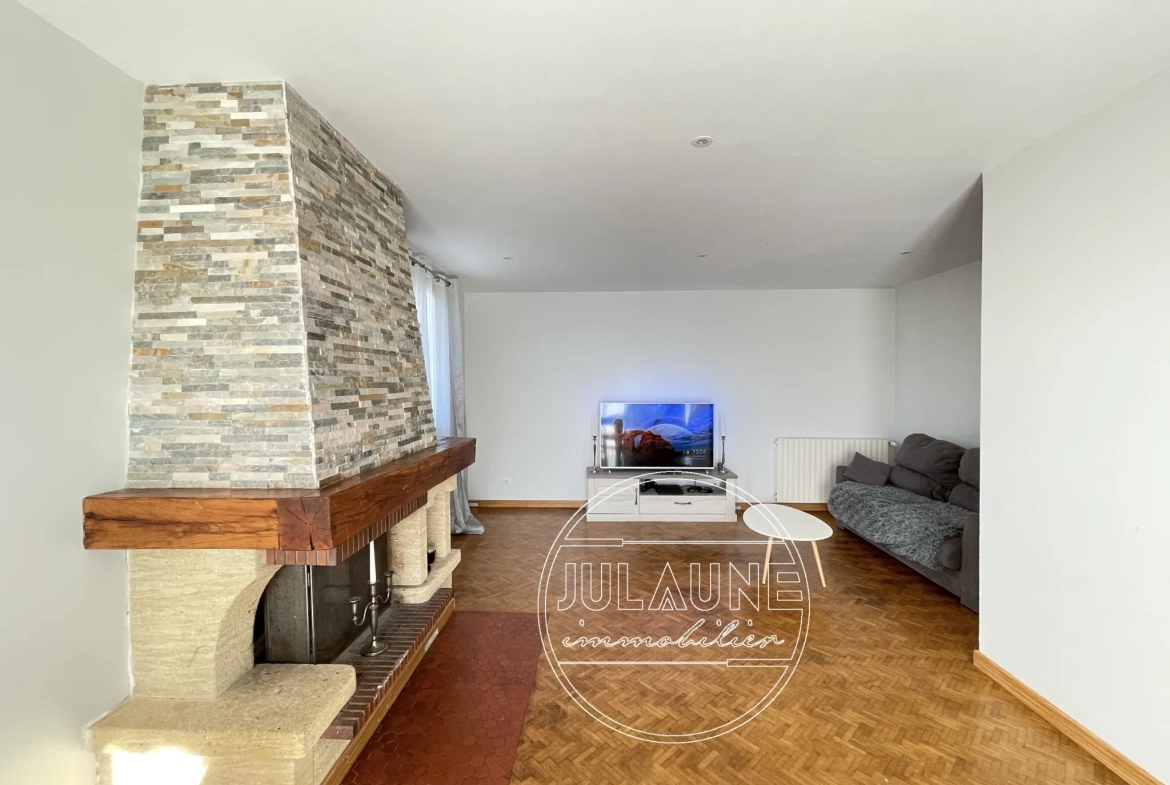 Maison à vendre à Limoges proche de la clinique Chénieux – 152 m² avec jardin et garage 
