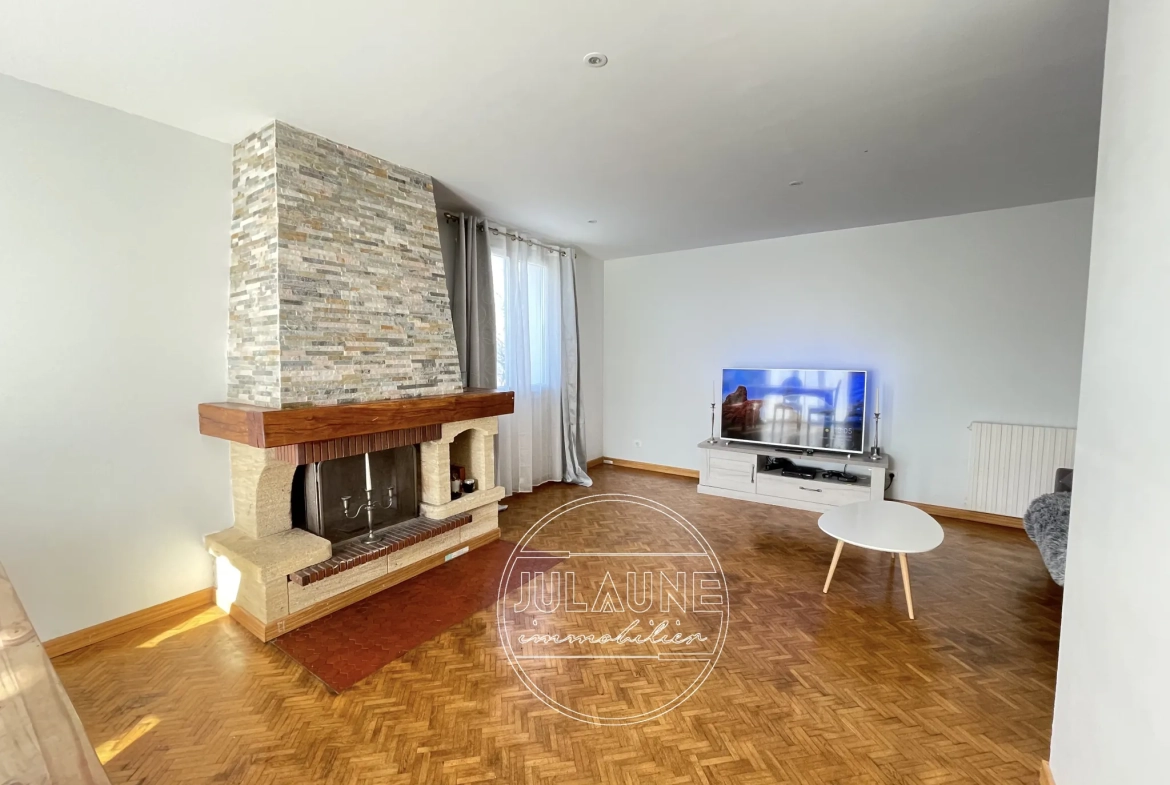 Maison à vendre à Limoges proche de la clinique Chénieux – 152 m² avec jardin et garage 