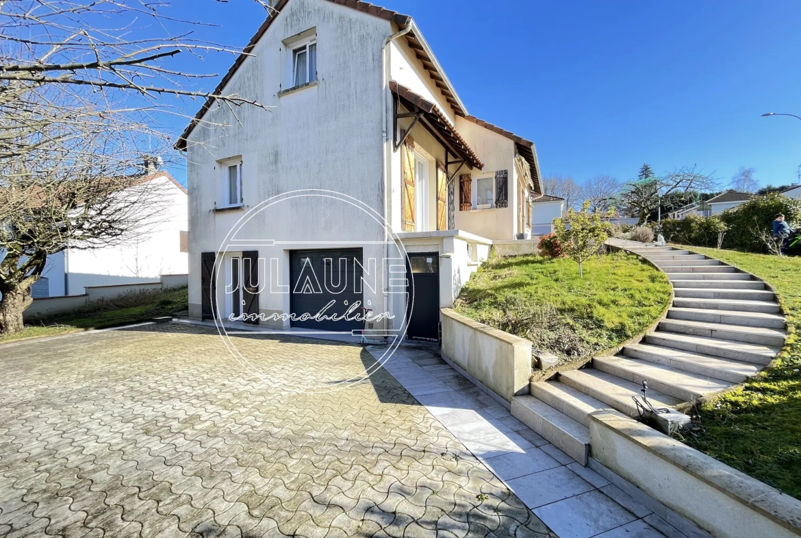 Maison à vendre à Limoges proche de la clinique Chénieux – 152 m² avec jardin et garage 