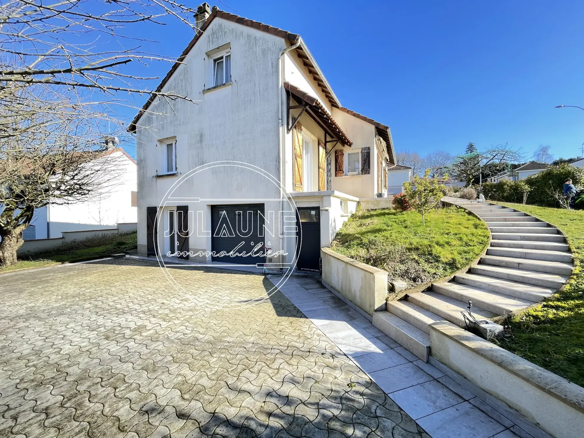 Maison à vendre à Limoges proche de la clinique Chénieux – 152 m² avec jardin et garage 