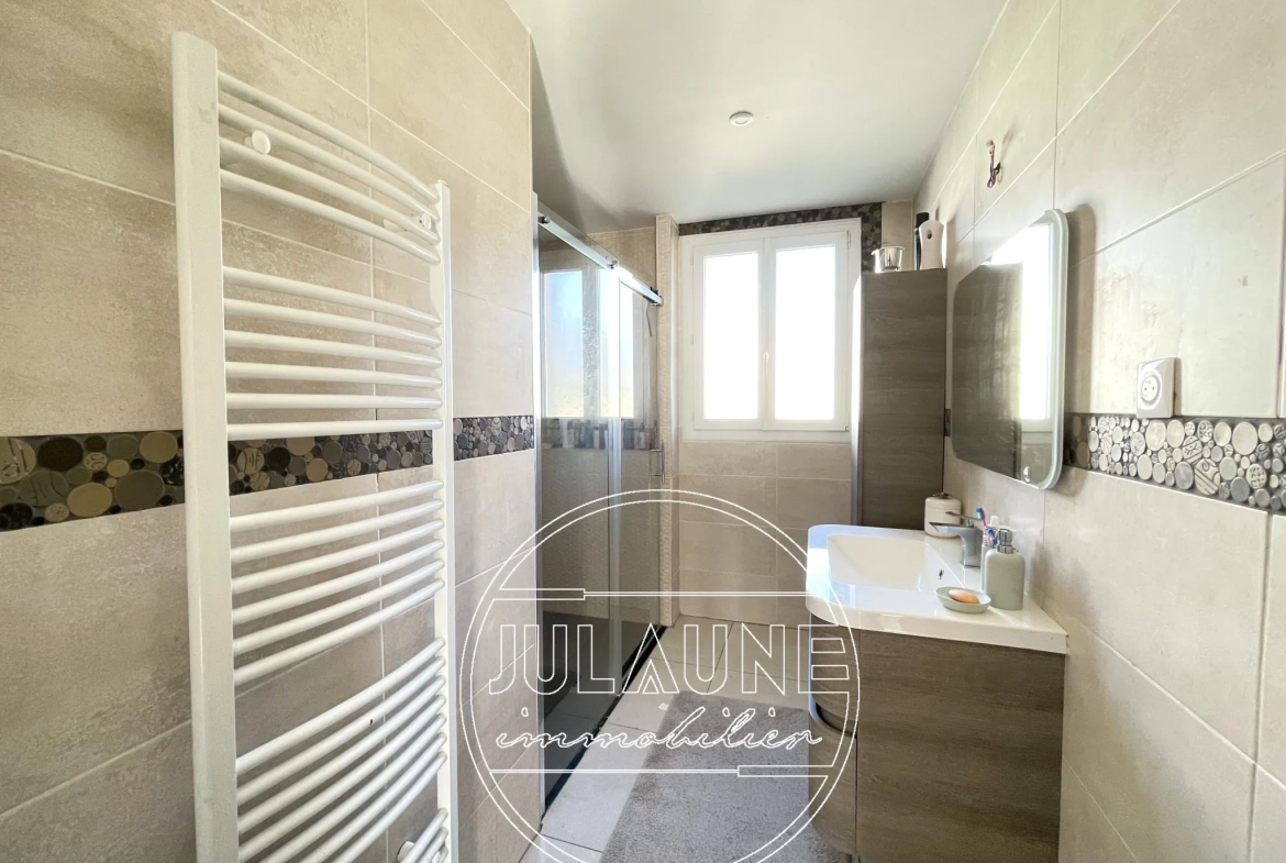 Maison à vendre à Limoges proche de la clinique Chénieux – 152 m² avec jardin et garage 