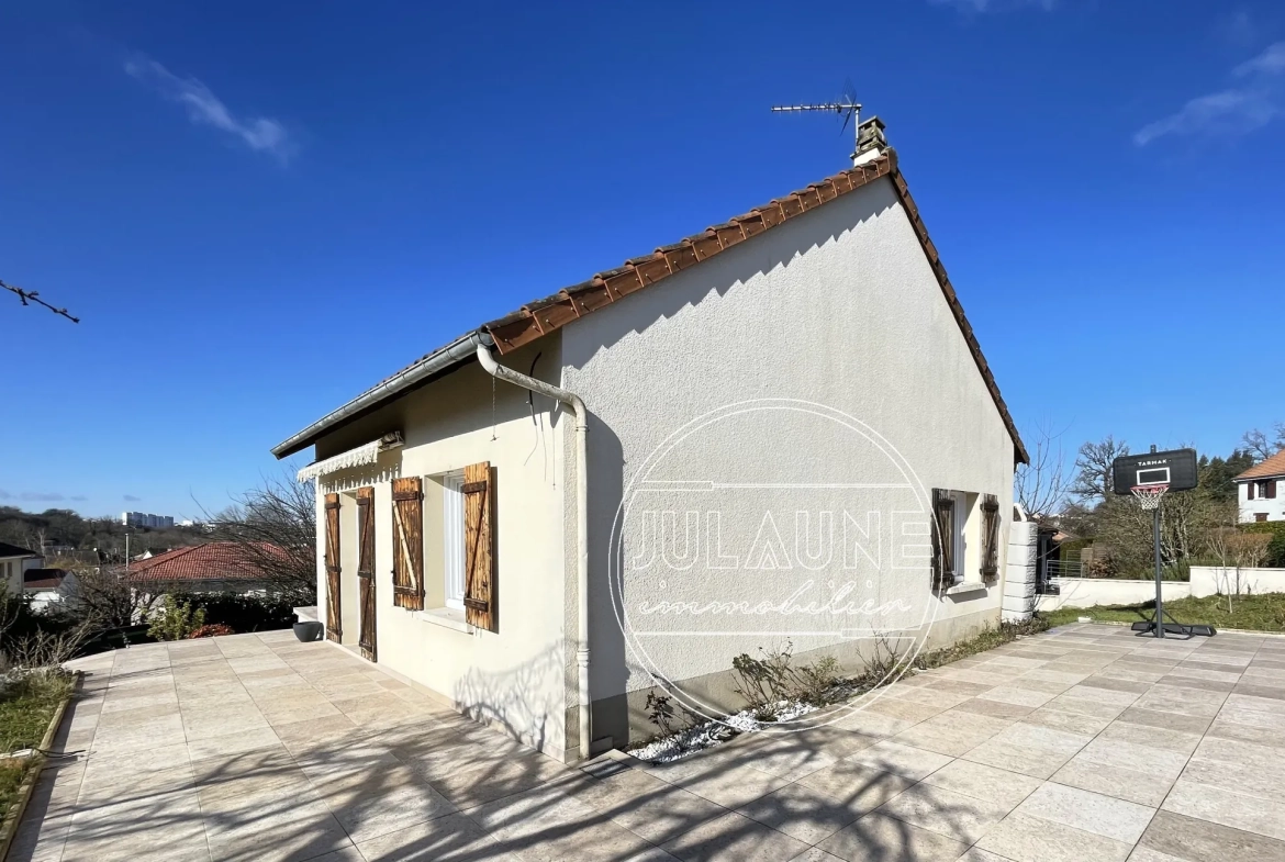 Maison à vendre à Limoges proche de la clinique Chénieux – 152 m² avec jardin et garage 