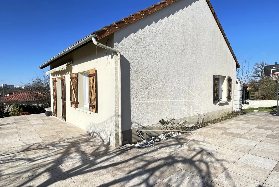 Maison à vendre à Limoges proche de la clinique Chénieux – 152 m² avec jardin et garage 