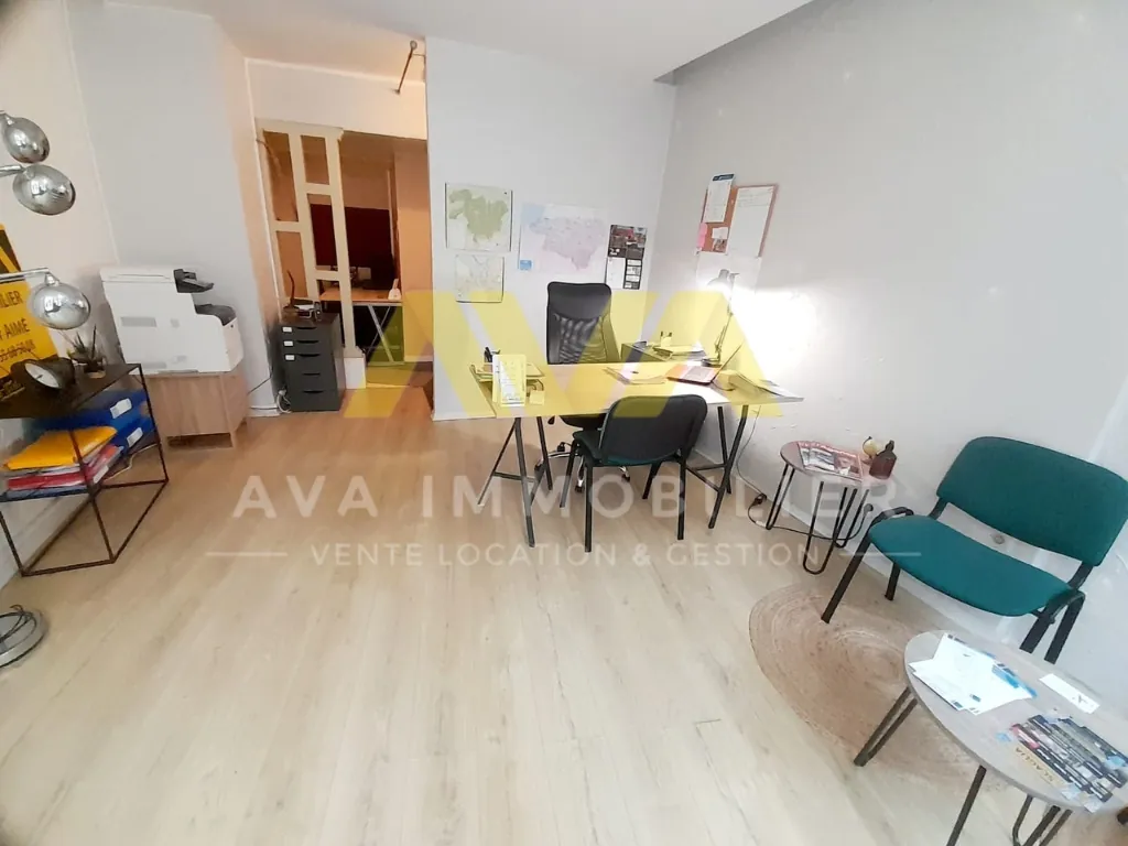 Immeuble de rapport à Oloron de 210 m² en centre-ville – Rentabilité immédiate 