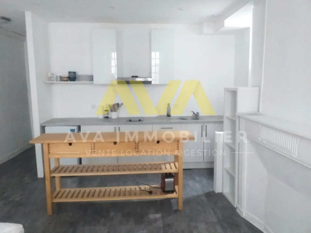 Immeuble de rapport à Oloron de 210 m² en centre-ville – Rentabilité immédiate 