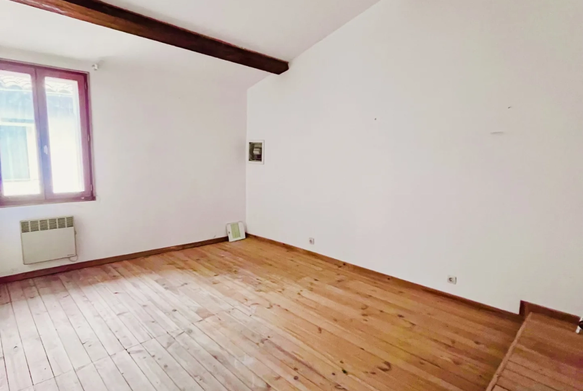 Immeuble de rapport à Gignac de 115 m² avec potentiel locatif élevé 