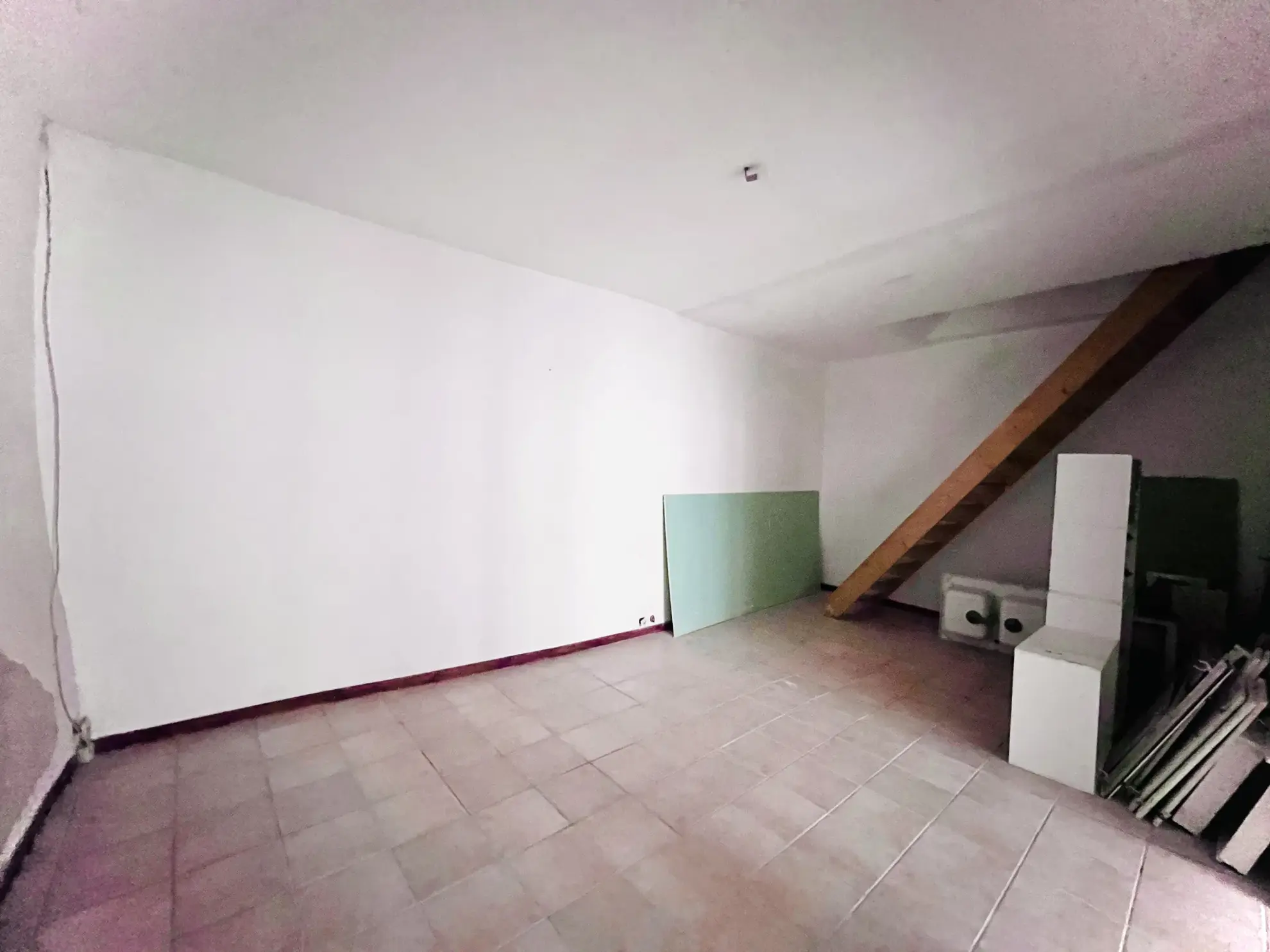 Immeuble de rapport à Gignac de 115 m² avec potentiel locatif élevé 