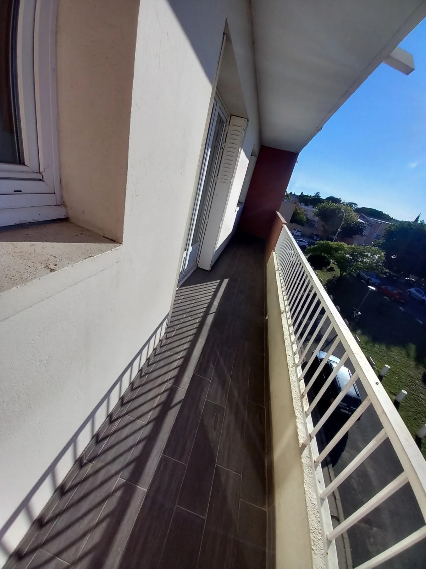 Appartement P3 rénové avec balcon et garage à Lunel 