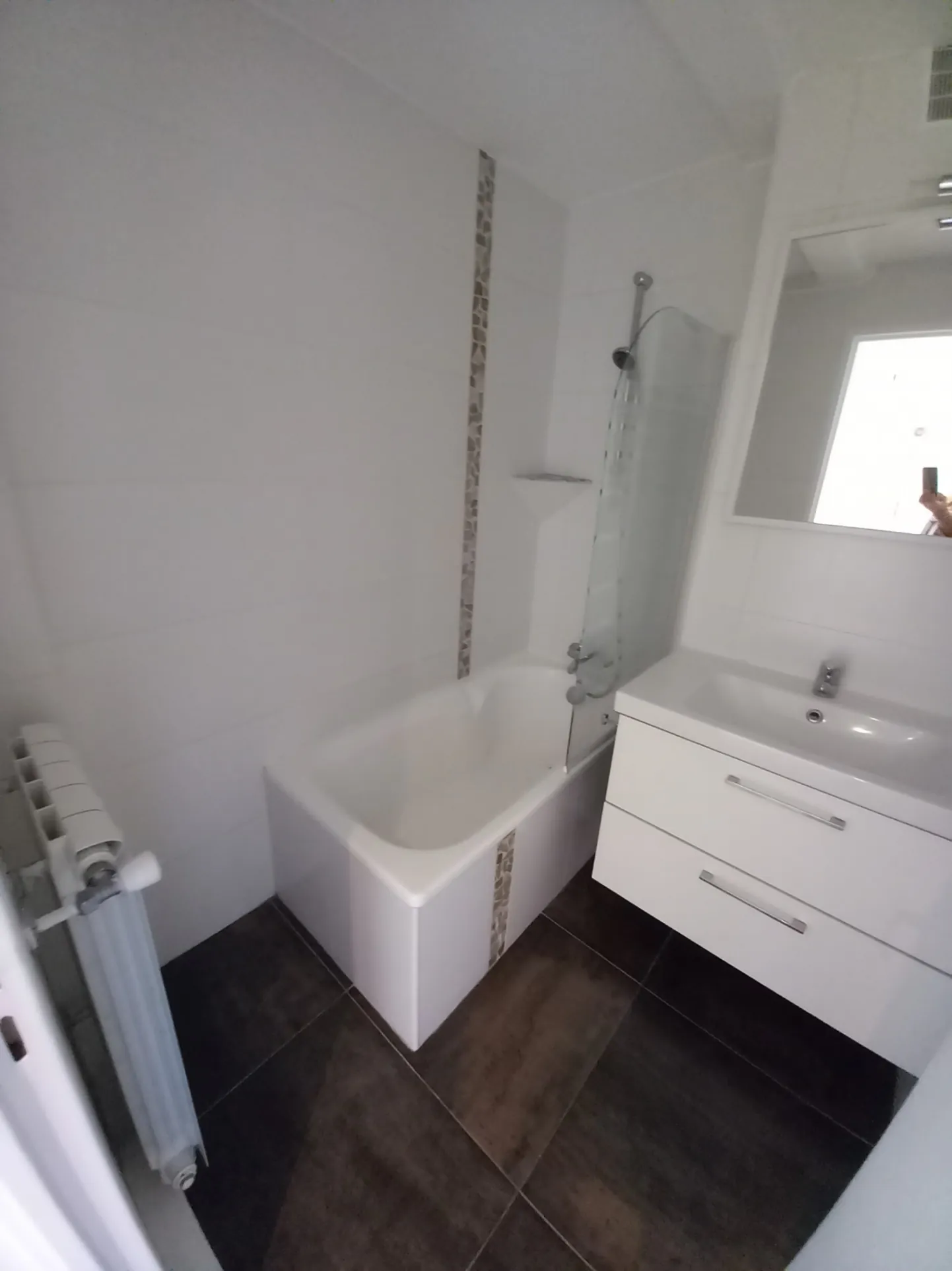 Appartement P3 rénové avec balcon et garage à Lunel 