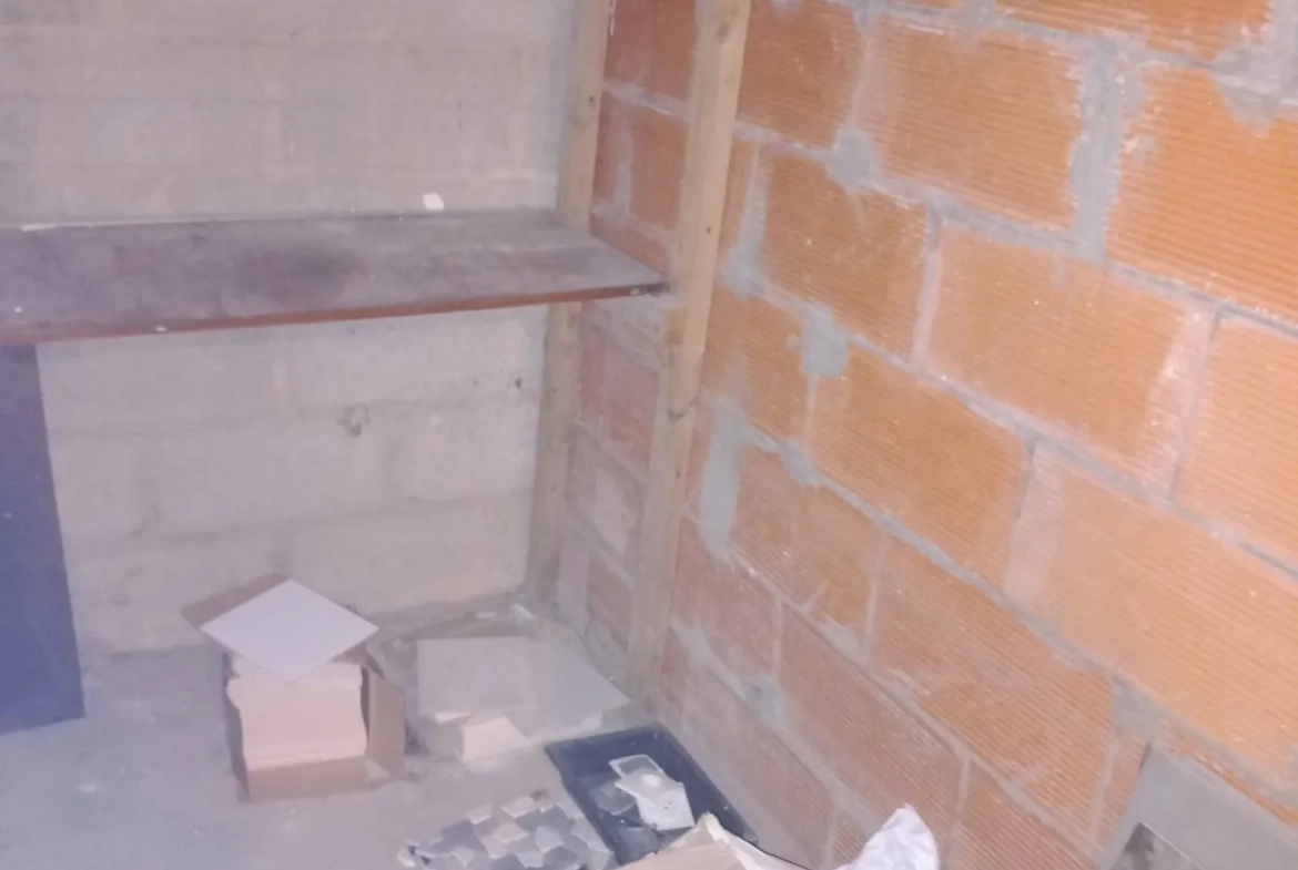 Appartement P3 rénové avec balcon et garage à Lunel 
