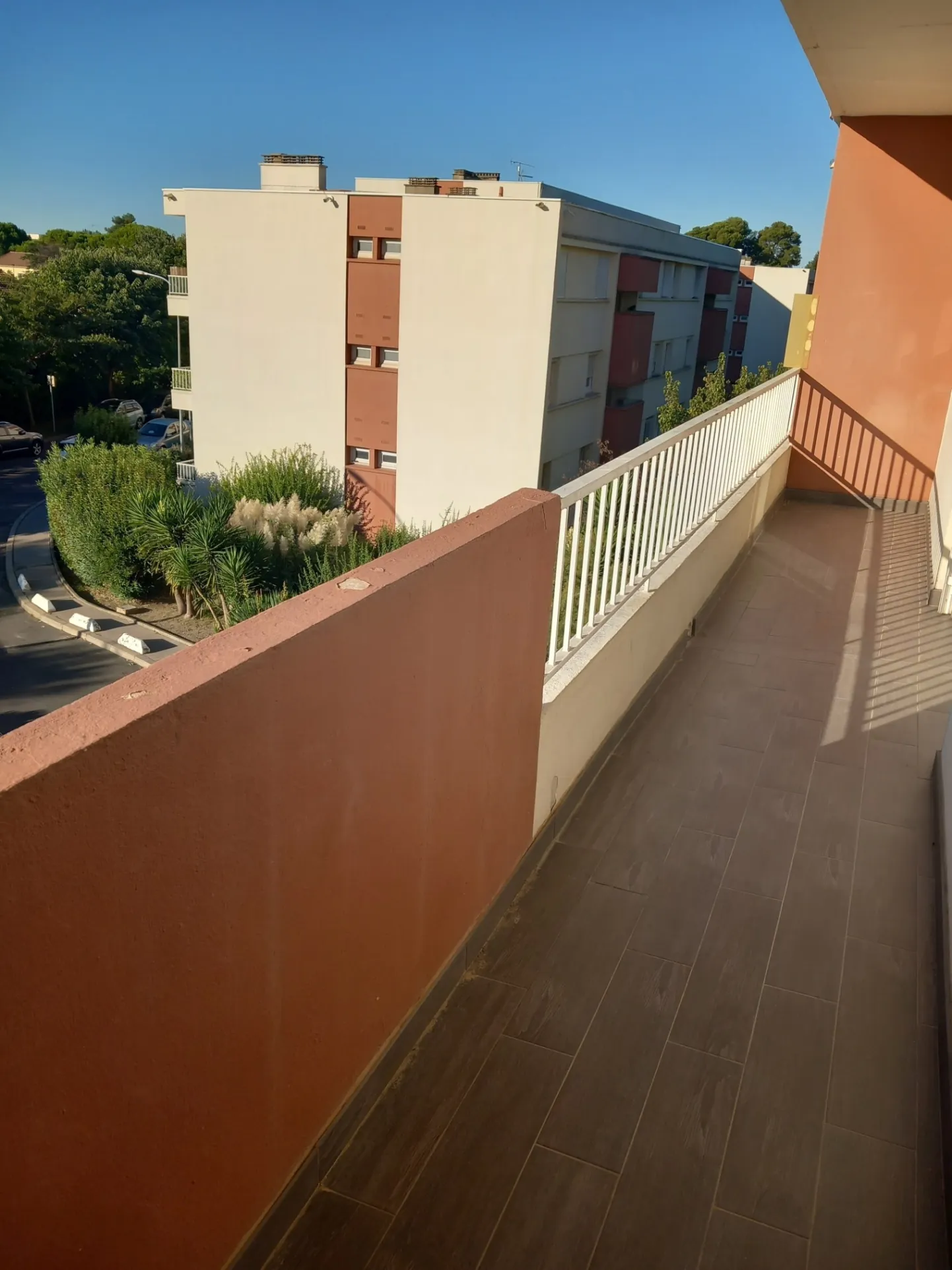 Appartement P3 rénové avec balcon et garage à Lunel 