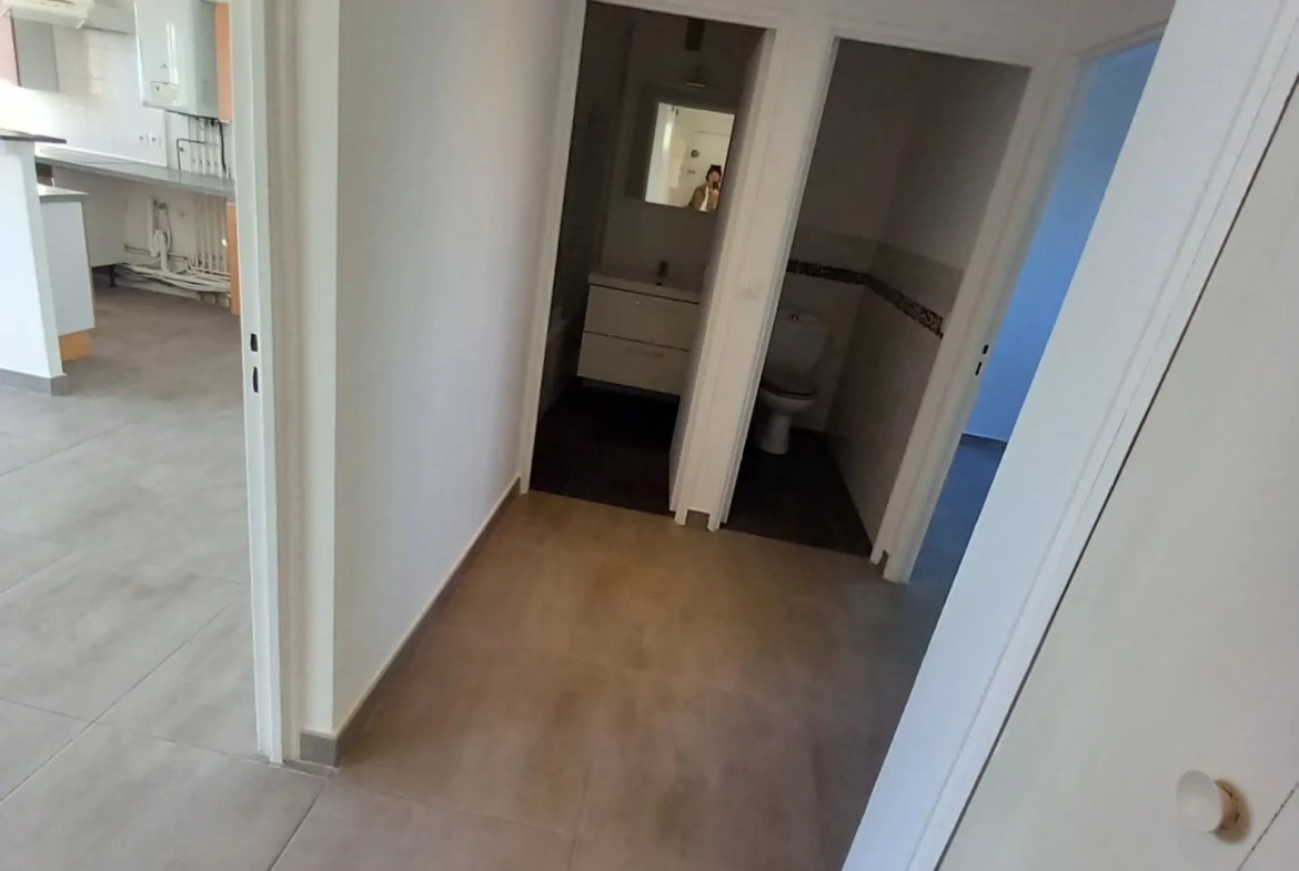 Appartement P3 rénové avec balcon et garage à Lunel 