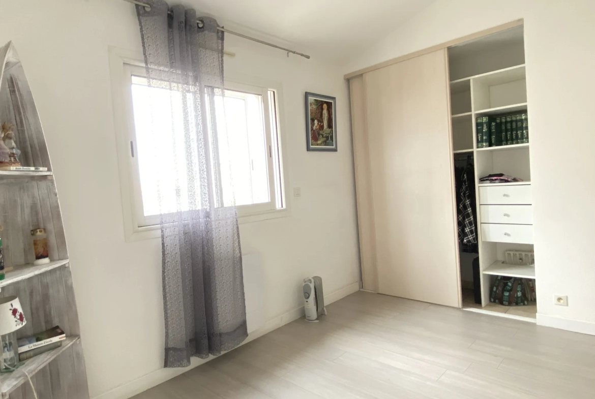 Appartement T4 avec Terrasse et Garage à Perpignan Sud - Quartier Le Plateau 