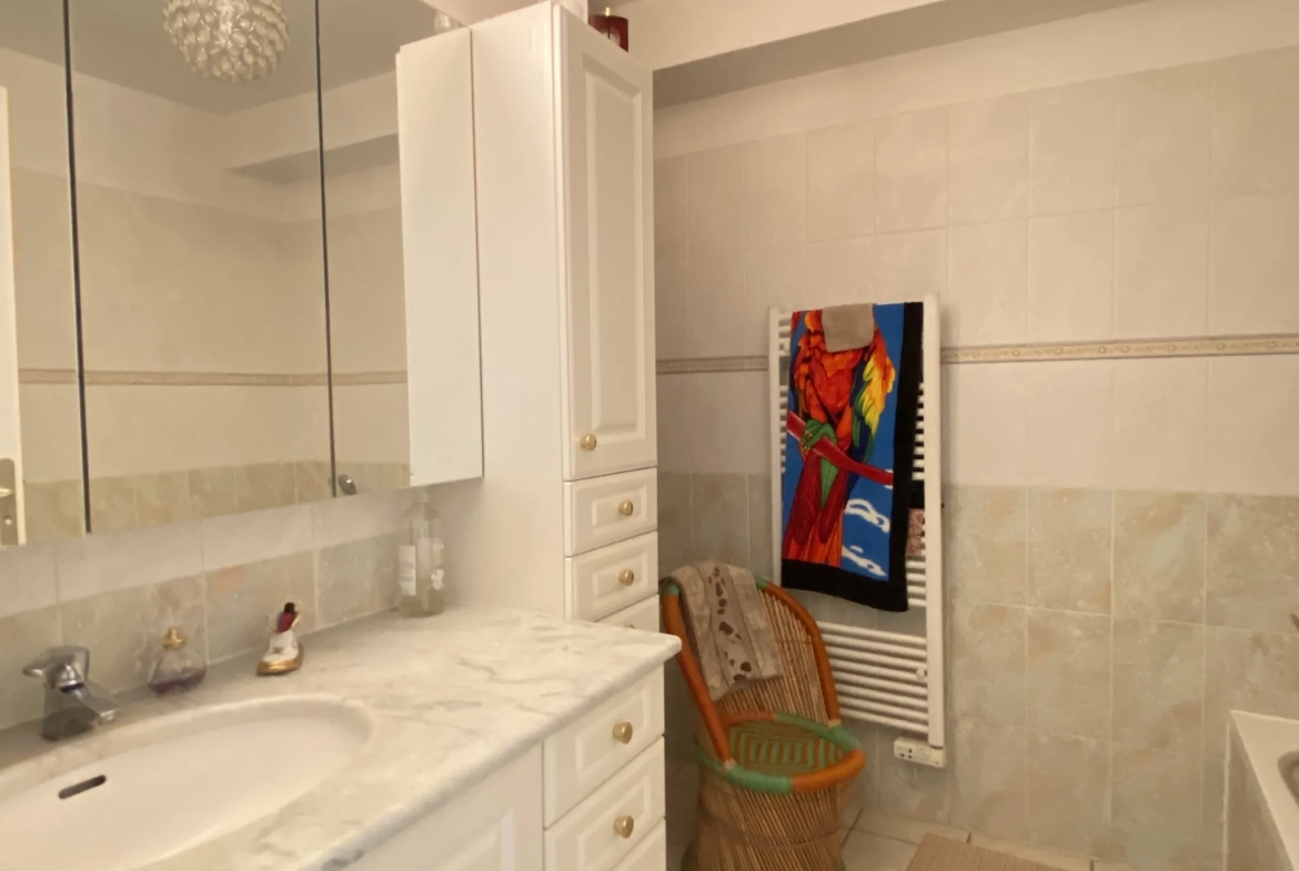 Appartement T4 avec Terrasse et Garage à Perpignan Sud - Quartier Le Plateau 