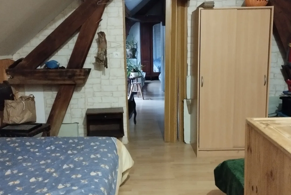 Maison familiale à rénover avec dépendances à Suzoy 60400 
